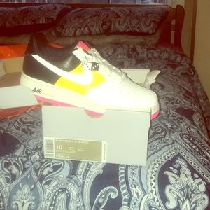 Air Force 1 dice on Shoestring